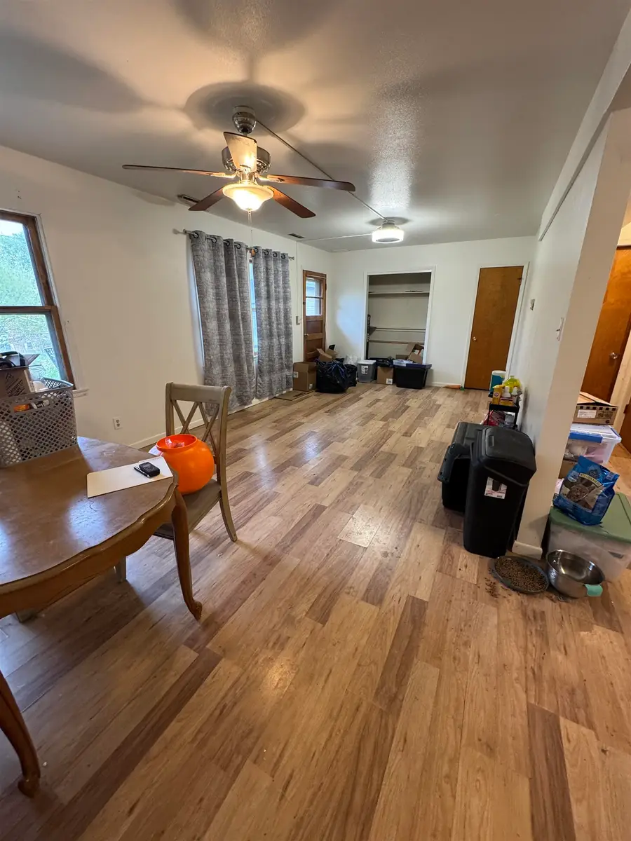 1304 Burleigh St, Yankton, SD 57078 - #3