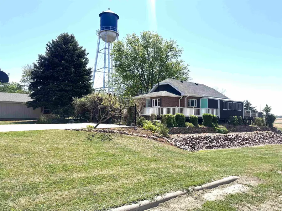 301 Lincoln Ave., Volin, SD 57072 - #2
