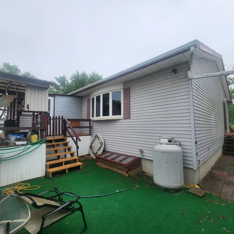 208 S Clark St, Viborg, SD 57070 - #3