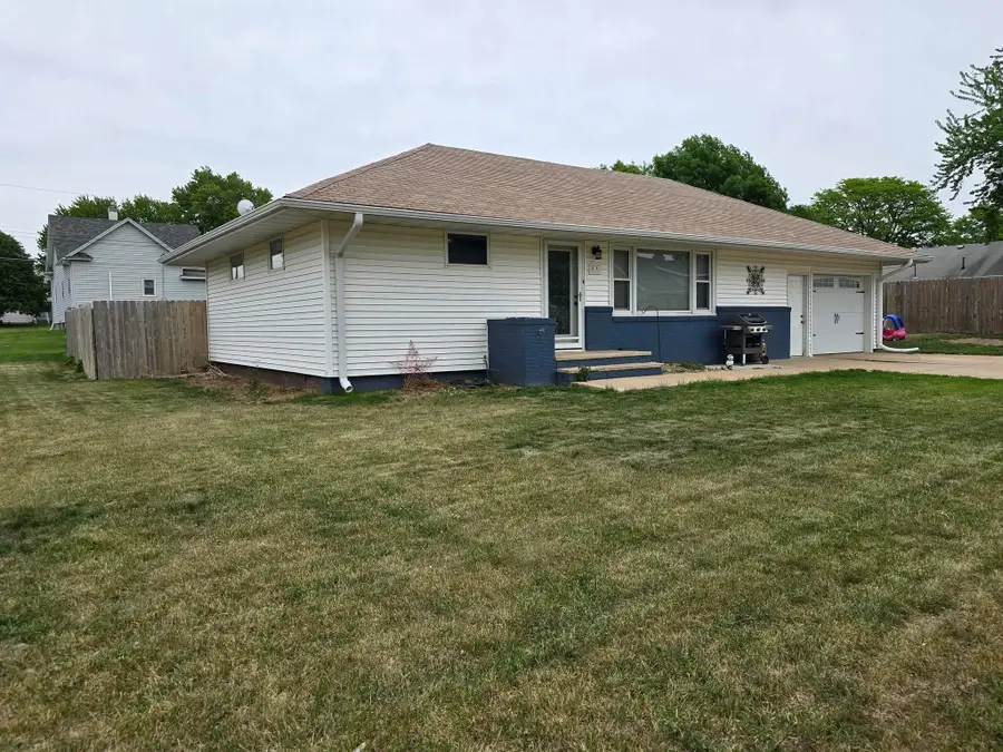 106 Jay Street, Bloomfield, NE 68718 - #2
