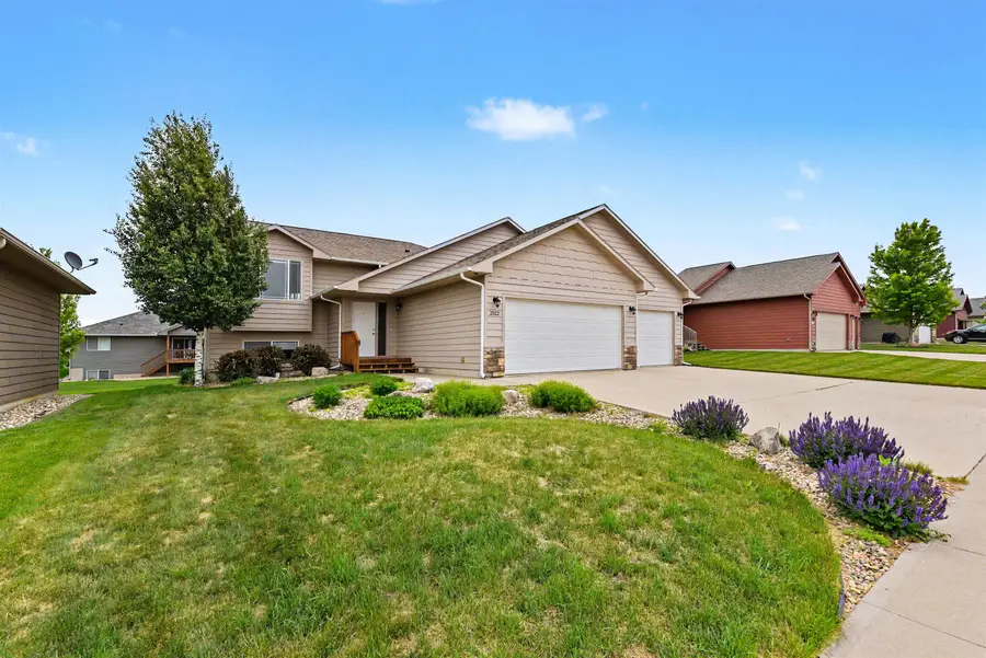 2512 Wynn Way, Yankton, SD 57078 - #3