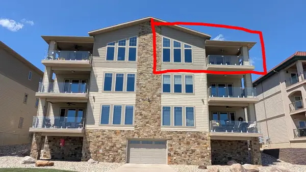 103 Marina Bluffs Ct, #2e, Yankton, SD 57078