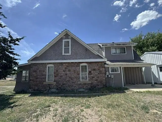 912 7th St., Springfield, SD 57062 - #2