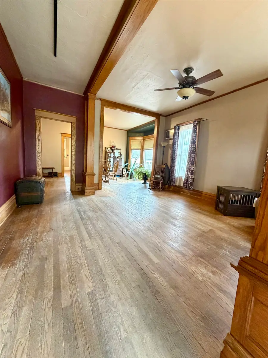 404 W 5th, Yankton, SD 57078 - #3