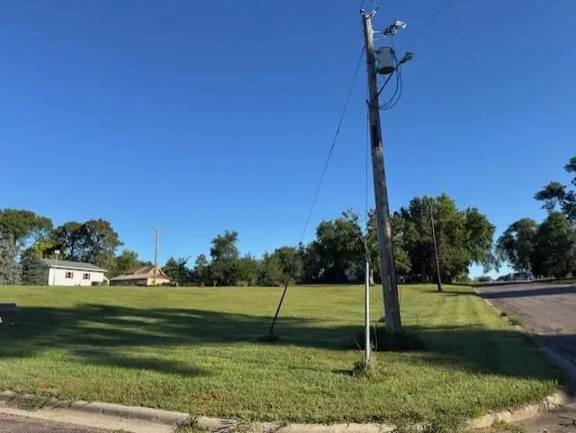 900 6th St., Springfield, SD 57062 - #2