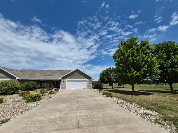 206 Violet Drive, Yankton, SD 57078