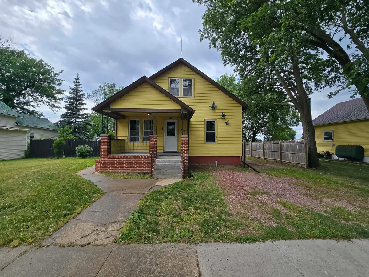 720 Second St, Scotland, SD 57059 - #1