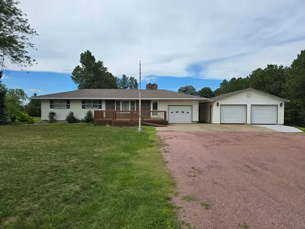 3108 W 11th Street, Yankton, SD 57078