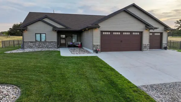 55091 Winchester Dr, Crofton, NE 68730
