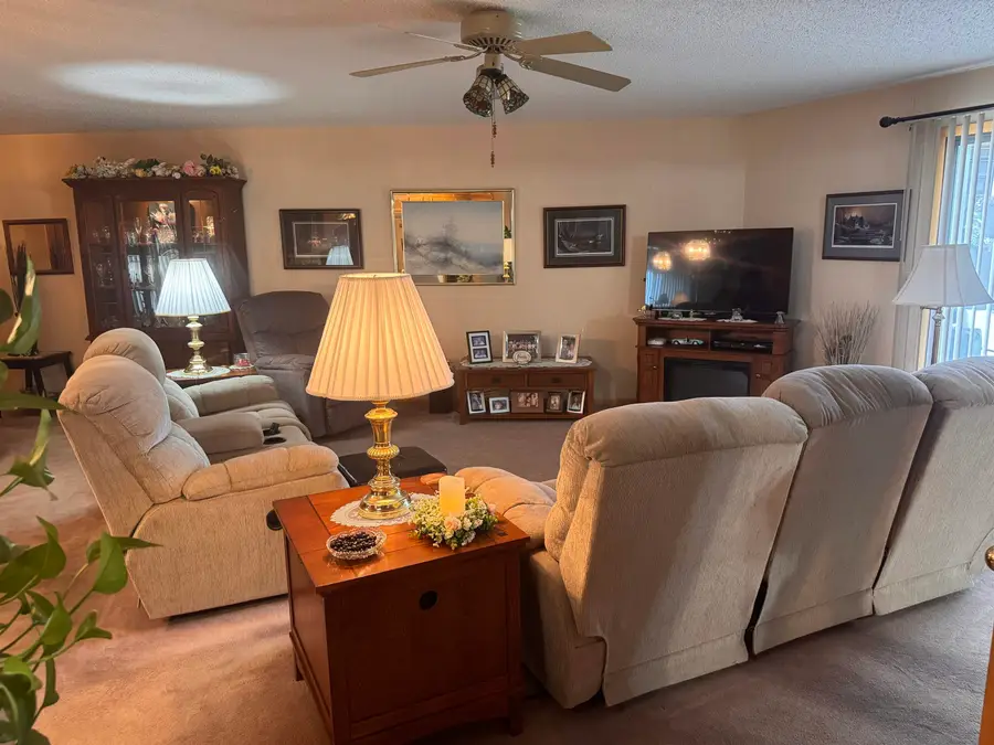 2505 Capitol #301, Yankton, SD 57078 - #3