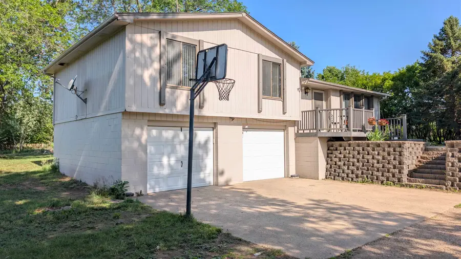 121 Dayton Ln, Tabor, SD 57063 - #3