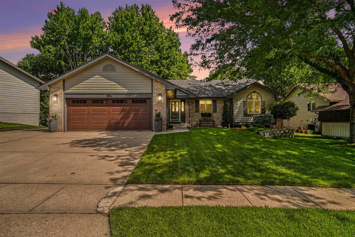 804 E 21st Street, Yankton, SD 57078 - #1