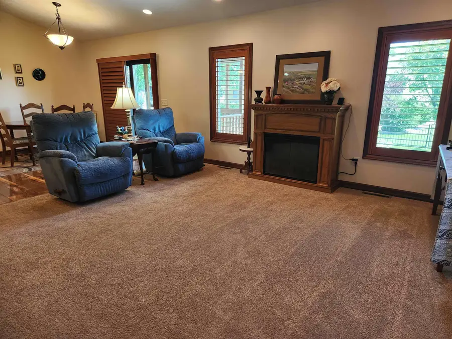 2704 Abbott Dr., Yankton, SD 57078 - #3
