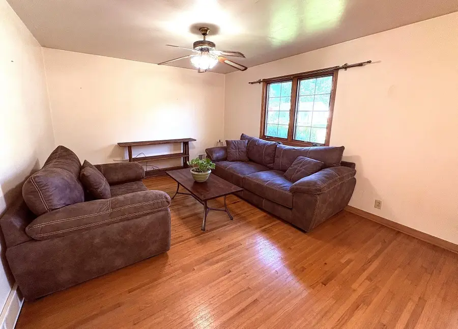 617 E 16th, Yankton, SD 57078 - #3