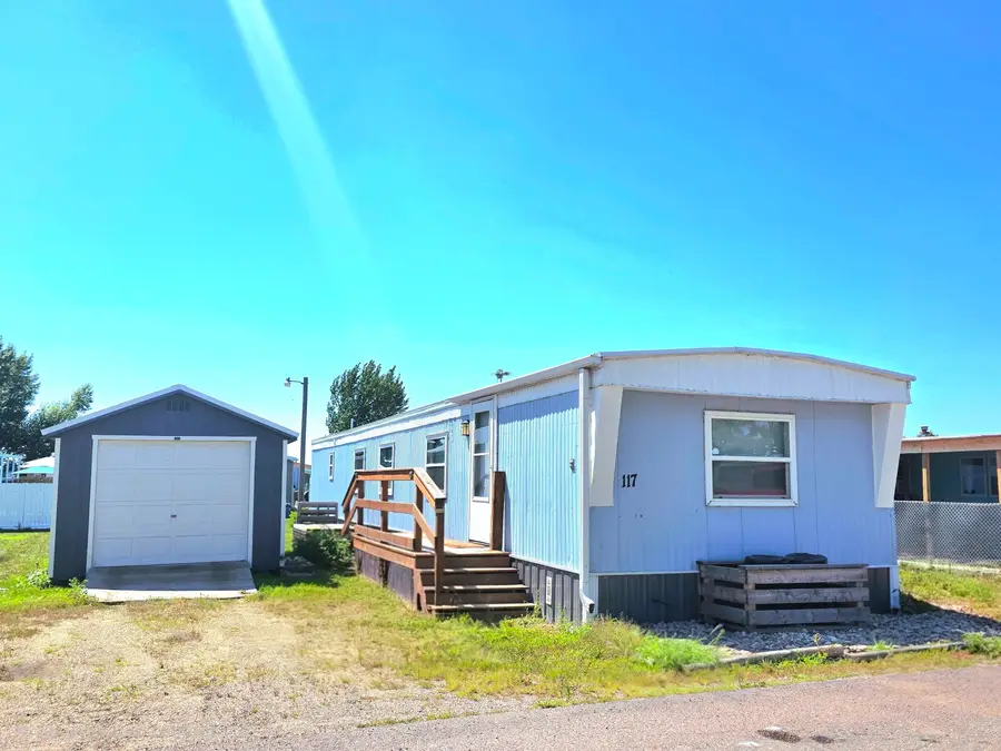 117 Sid St, Yankton, SD 57078 - #2