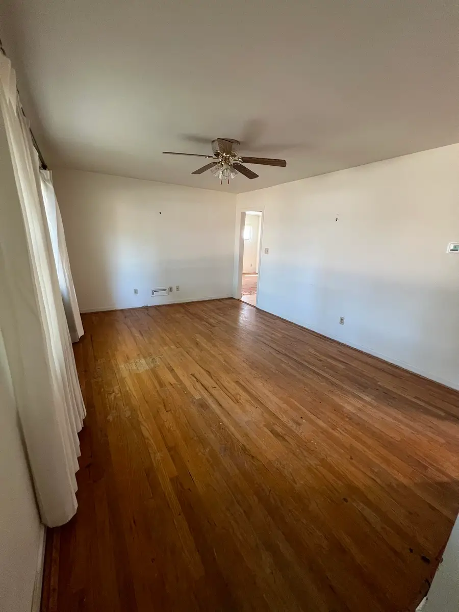 2011 Cedar, Yankton, SD 57078 - #2