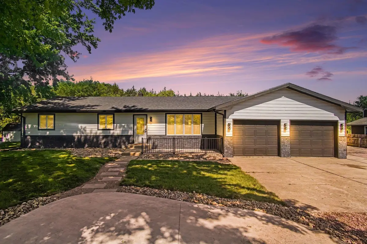 31118 435 Ave., Yankton, SD 57078 - #1