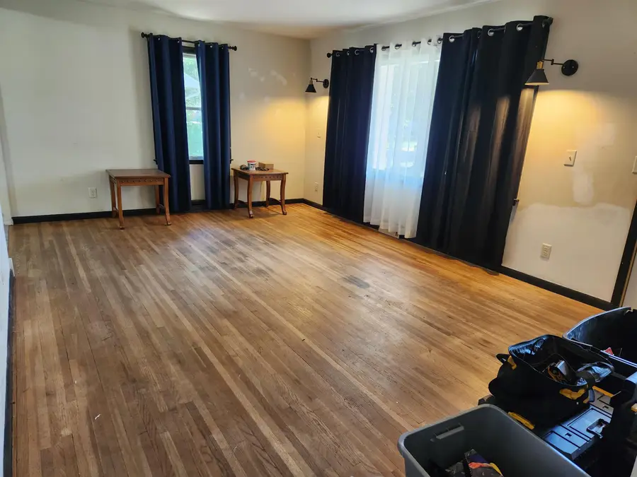 1510 Walnut St, Yankton, SD 57078 - #3