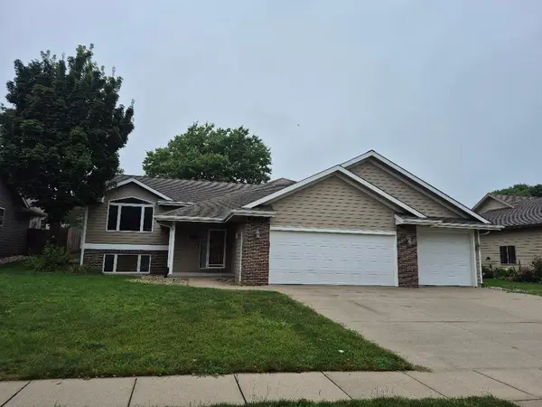 1507 West St., Yankton, SD 57078