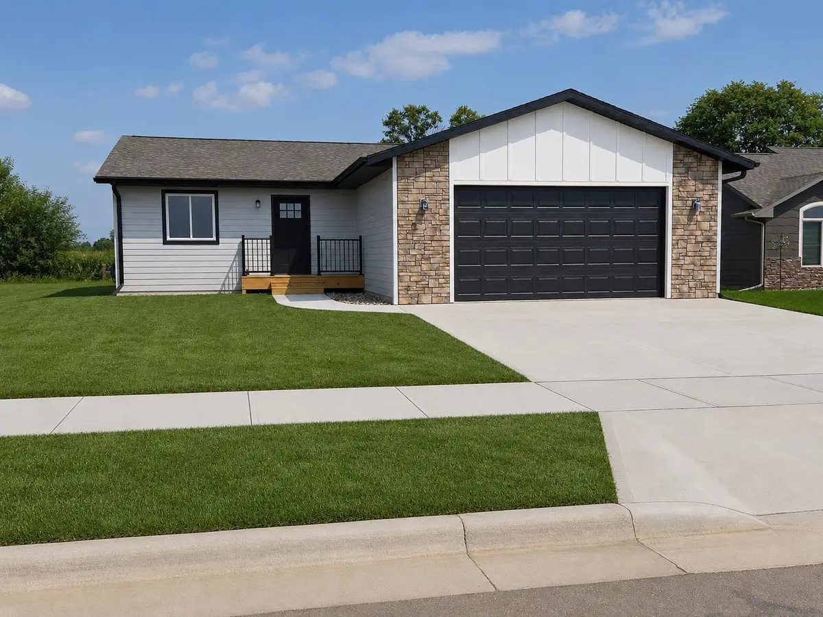 1704 W 26th, Yankton, SD 57078 - #1