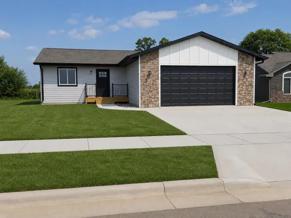 1704 W 26th, Yankton, SD 57078