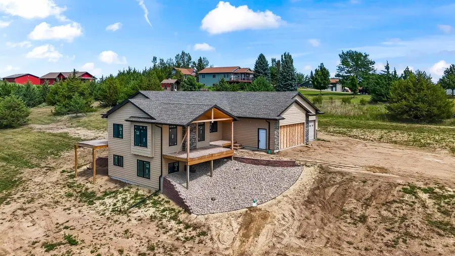 167 Sherwood Dr., Yankton, SD 57078 - #2