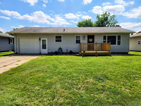 1015 E 12th, Yankton, SD 57078