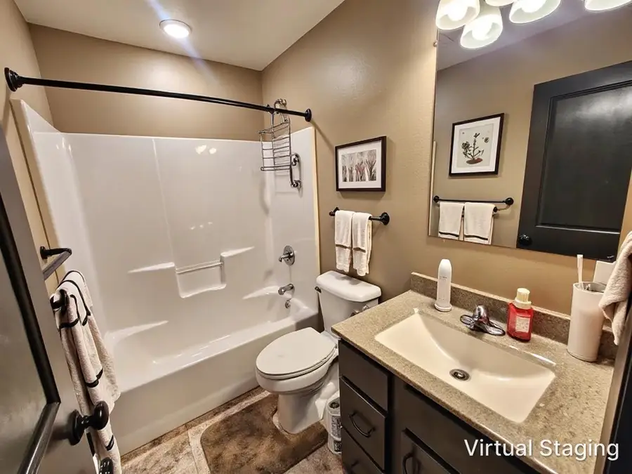 2500 Wynn Way, Yankton, SD 57078 - #3