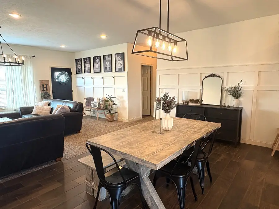 112 Spring Meadow Rd., Yankton, SD 57078 - #3