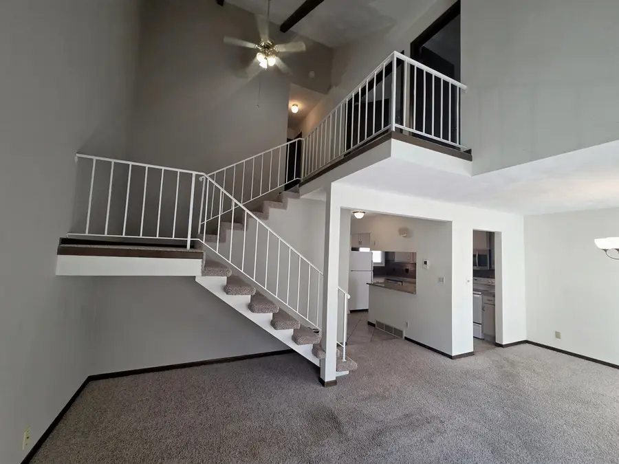 1403 Oakwood Drive #5, Yankton, SD 57078 - #2