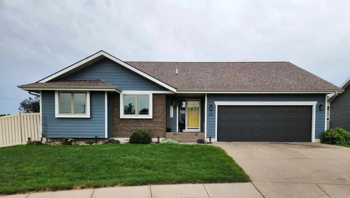 815 James Place, Yankton, SD 57078 - #1