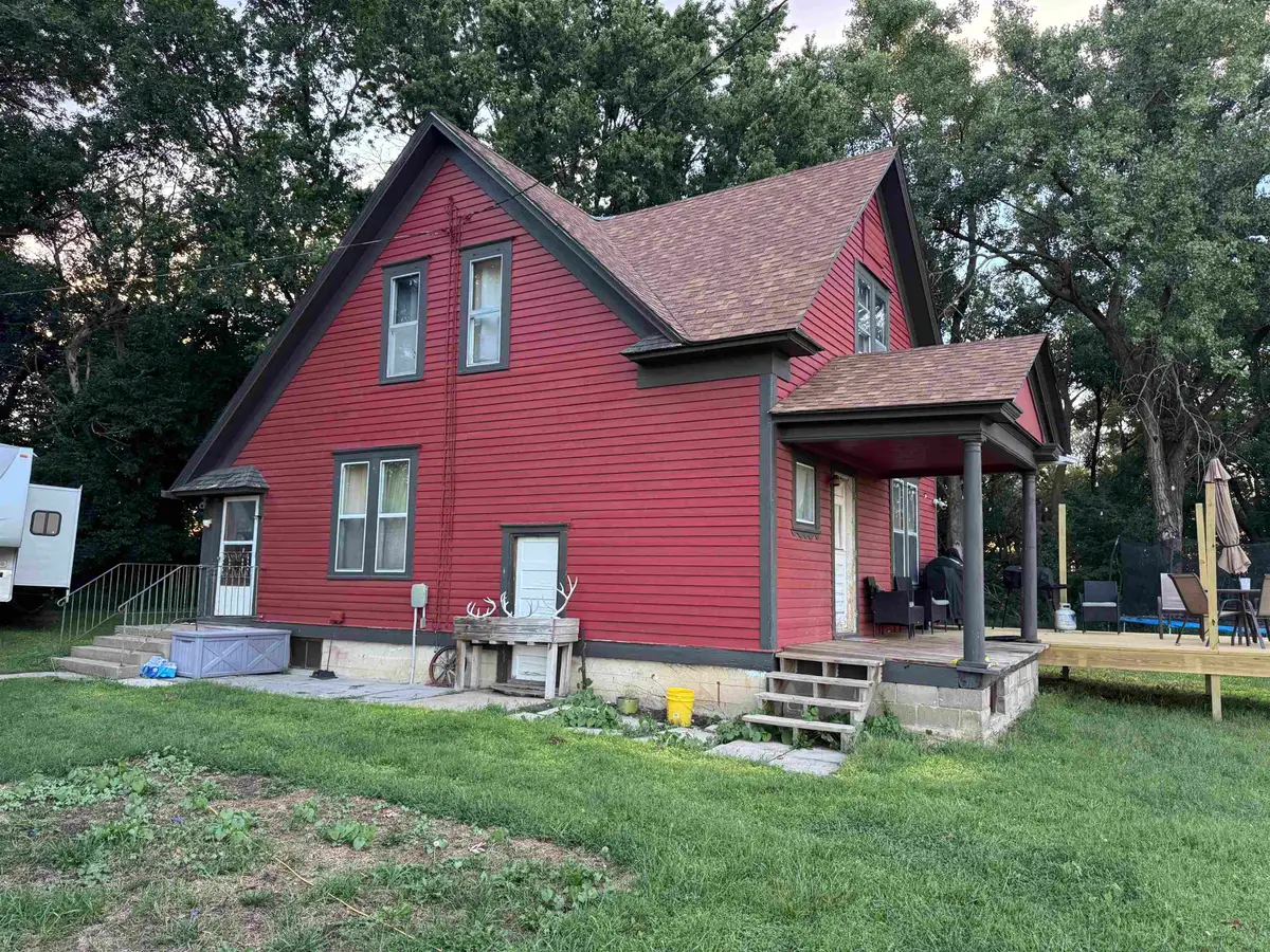 46036 309th St, Vermillion, SD 57069 - #1