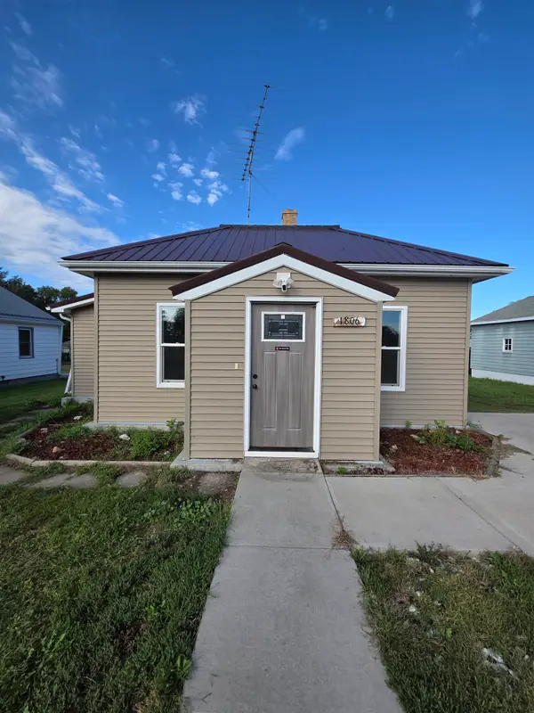 1806 Holly St., Tyndall, SD 57066