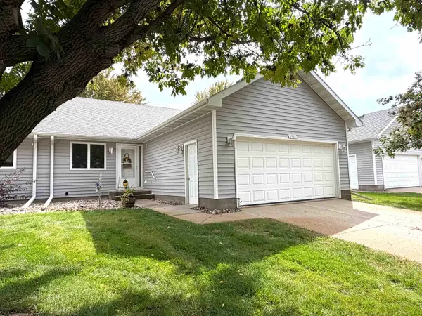 2907 Adkins Dr., Yankton, SD 57078