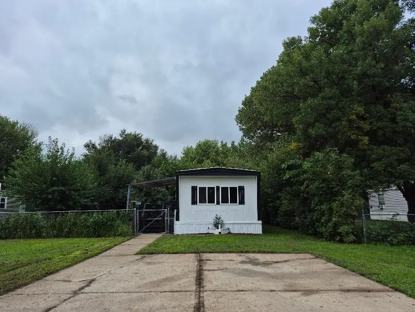 1405 Meadow View Road, Yankton, SD 57078 - #2