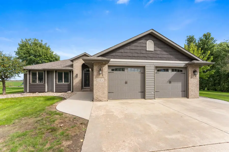 204 S Cherry Avenue, Marion, SD 57043 - #2