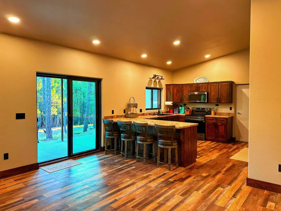 180 Cedar Ridge Road, Moorcroft, WY 82721 - Image #3