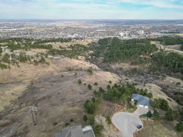 1742 Lampert Ct., Rapid City, SD 57701