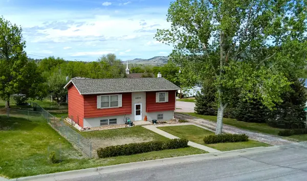 2204 Canton Avenue, Hot Springs, SD 57747