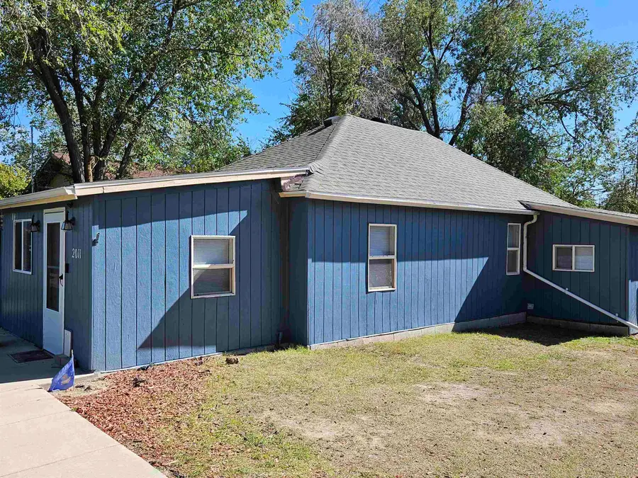 2011 Jennings Avenue, Hot Springs, SD 57747 - Image #2