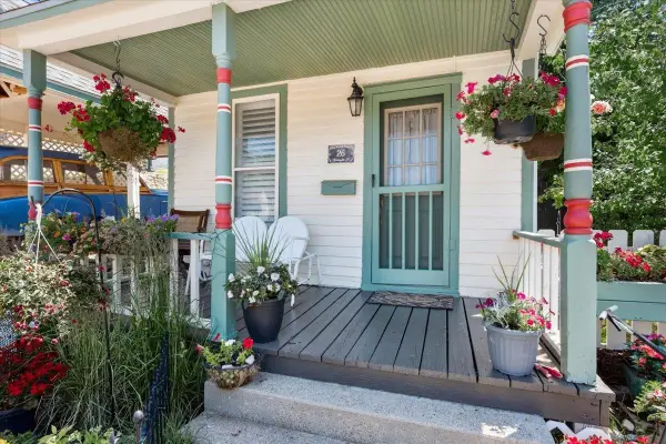 26 Washington, Deadwood, SD 57732