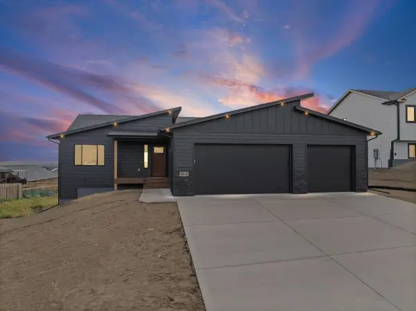 4814 Pahlmeyer Drive, Rapid City, SD 57703