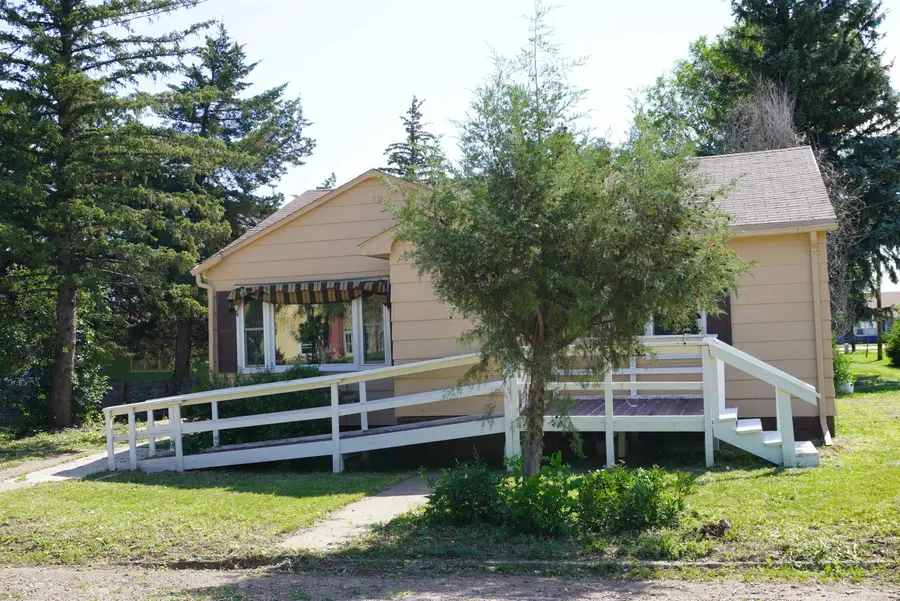 112 Fisk Avenue, Newell, SD 57760 - Image #3