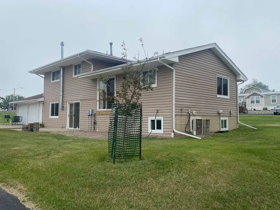 603 E 1st Street, Buffalo, SD 57720 - Image #2