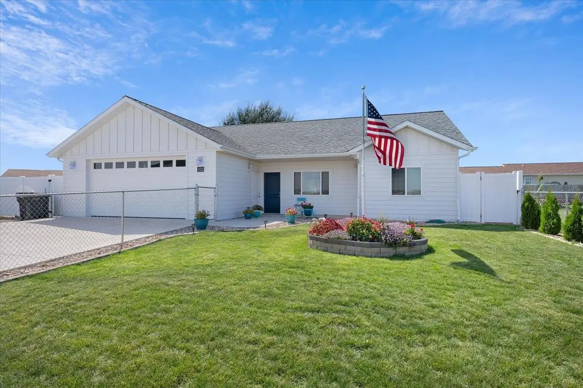 1622 Dacar Street, Belle Fourche, SD 57717 - #1