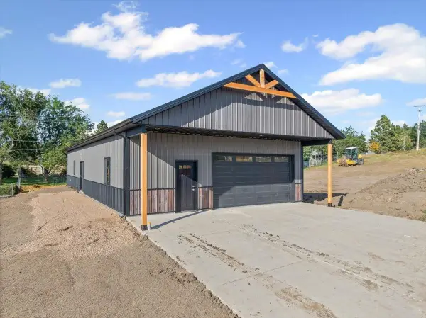 841 Heritage Street, Belle Fourche, SD 57717