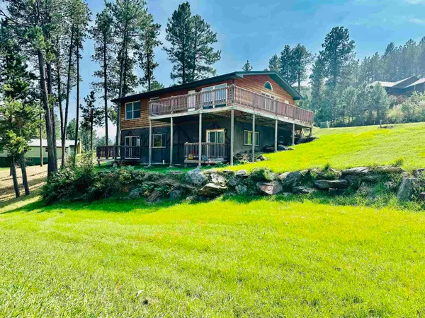 102 Ponderosa Avenue, Hill City, SD 57745