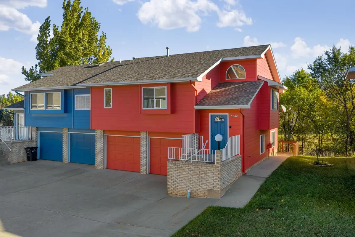 5240 Autumn Pl, Rapid City, SD 57702 - Image #1