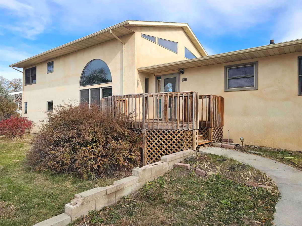 109 N Washington, Edgemont, SD 57735 - Image #1