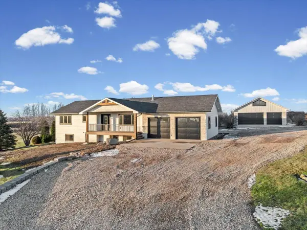 18887 Garnet Lane, Belle Fourche, SD 57717